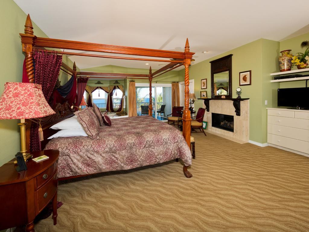 The Palms Cliff House Inn Honomu Экстерьер фото