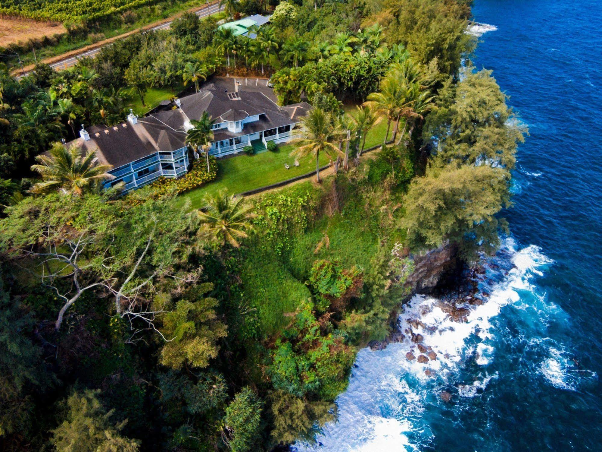 The Palms Cliff House Inn Honomu Экстерьер фото
